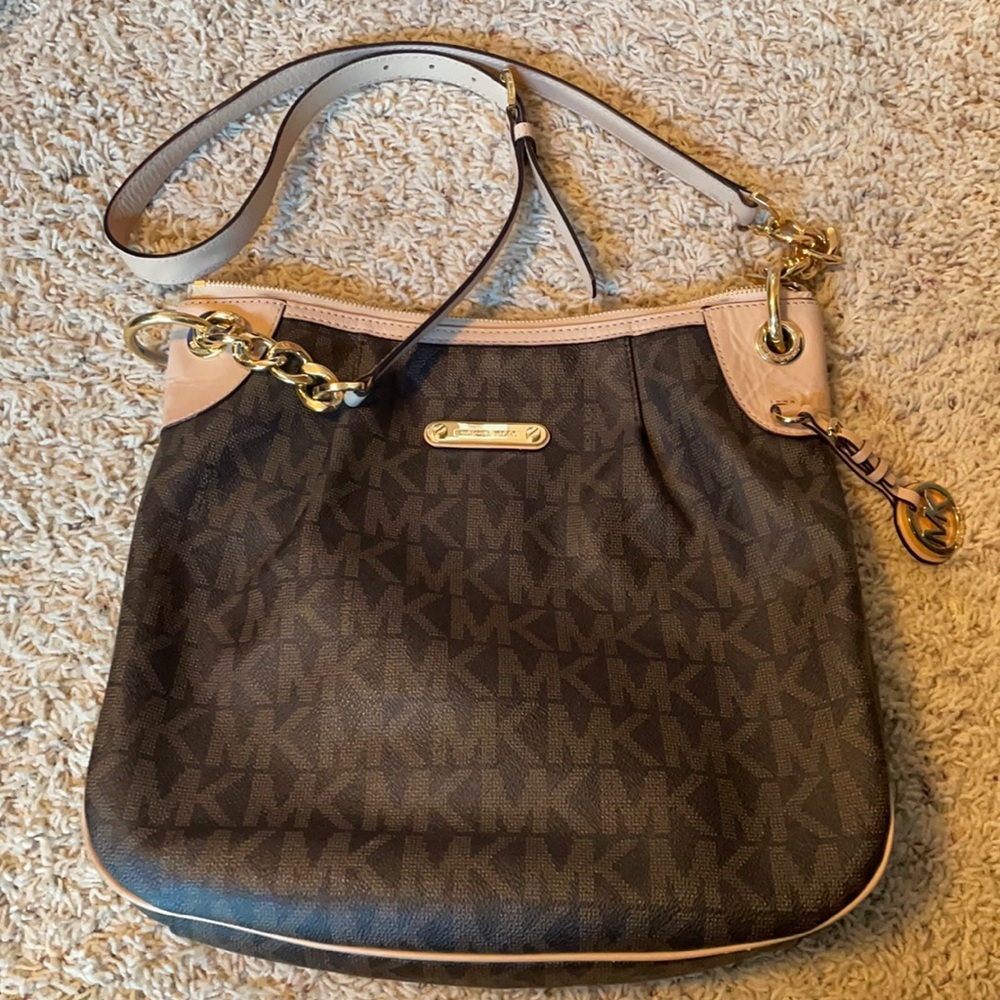 Michael Kors Messenger bag